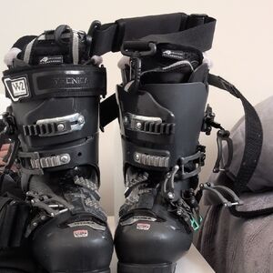 Tecnica Black Women's Winter Ski Boots